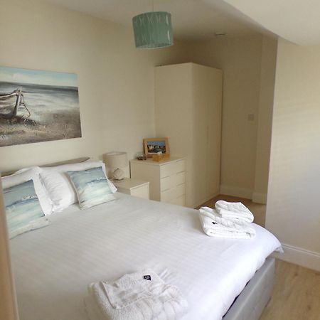 3Thedome - Luxury Ground Floor Apartment Opposite The Beach, Barton On Sea Bagian luar foto