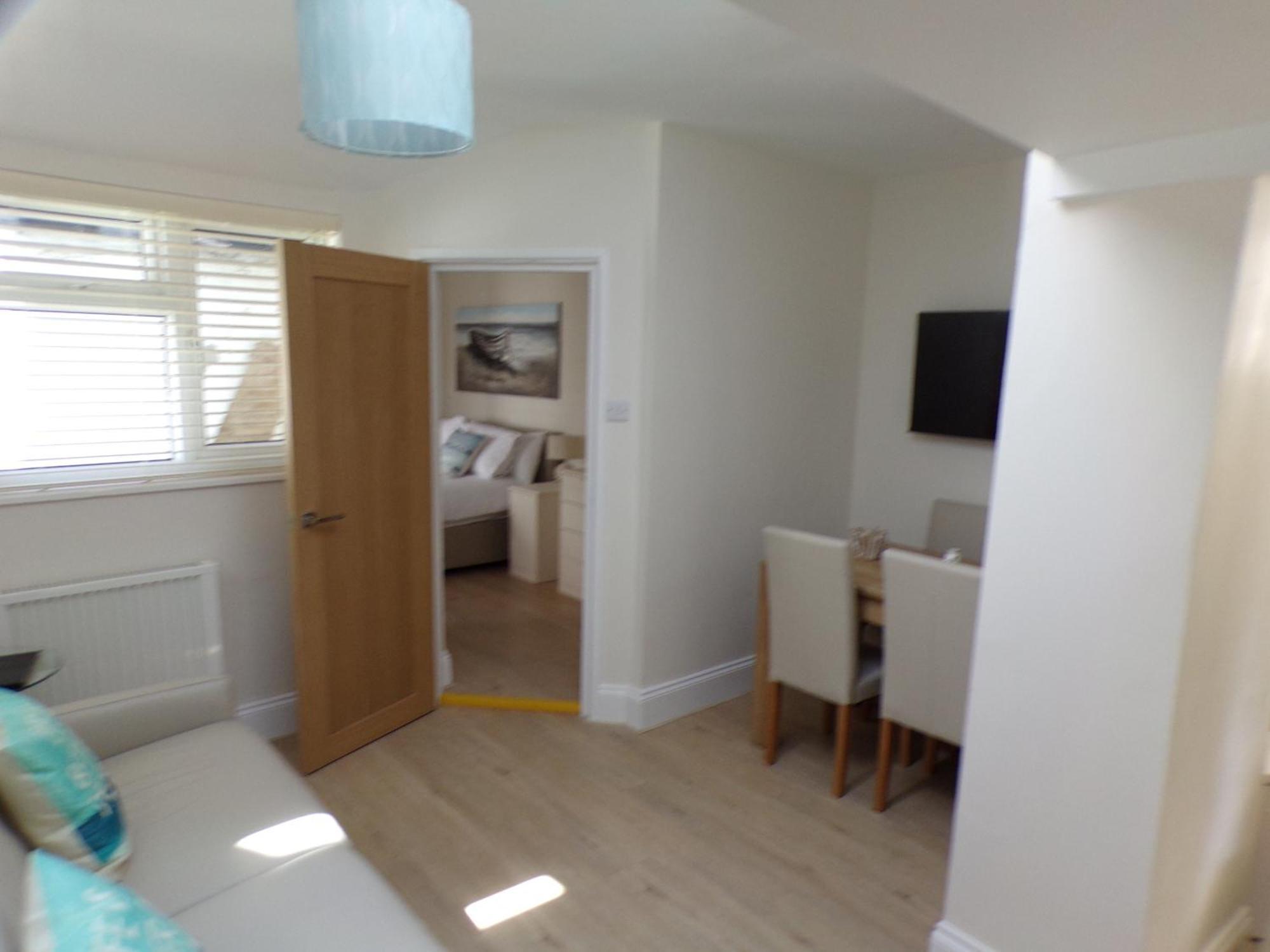 3Thedome - Luxury Ground Floor Apartment Opposite The Beach, Barton On Sea Bagian luar foto