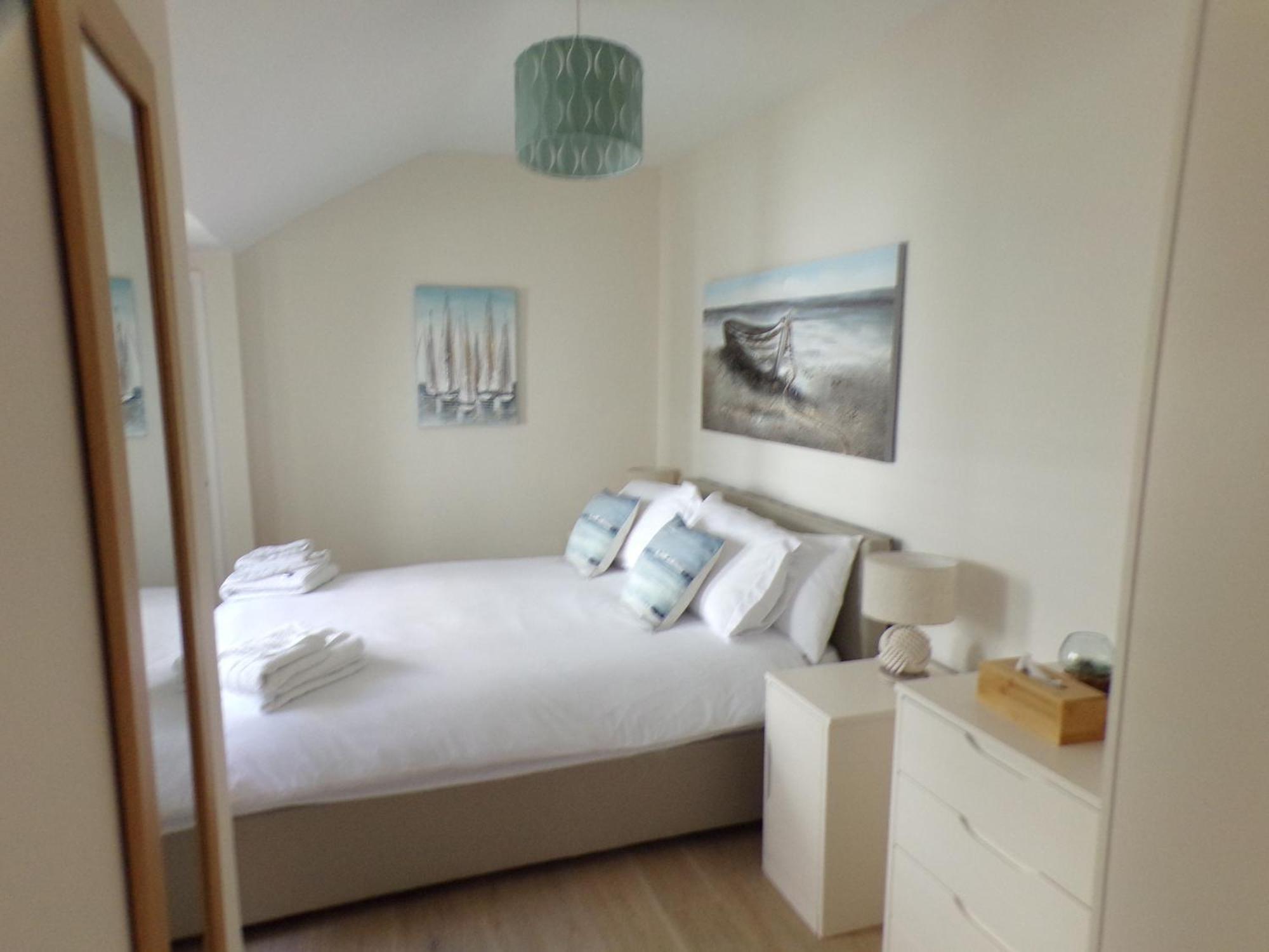3Thedome - Luxury Ground Floor Apartment Opposite The Beach, Barton On Sea Bagian luar foto
